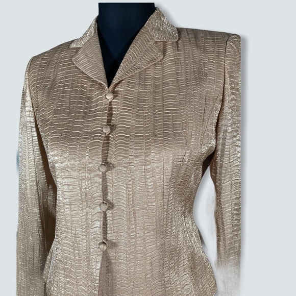 NWT Kasper Gold Textured Suit Jacket Skirt Size 2P - Picture 3 of 11